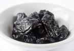 Prunes - benefits and harm to the body