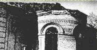 Храм на св. Николай Чудотворец, който е в стария храм на Ваганково на св. Николай Чудотворец на стари вагони