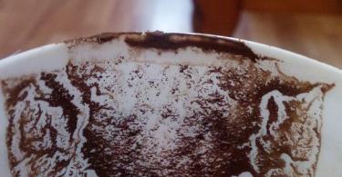 Adivinación sobre posos de café: significado e interpretación.