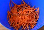 बिना गाजर के टमाटर में उगाए गए खीरे की रेसिपी
