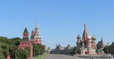 Der Mann, der nicht von Hand geschaffen wurde, wird erneut auf dem Symbol des Spasskaja-Turms auf dem Spasskaja-Turm des Kremls erscheinen